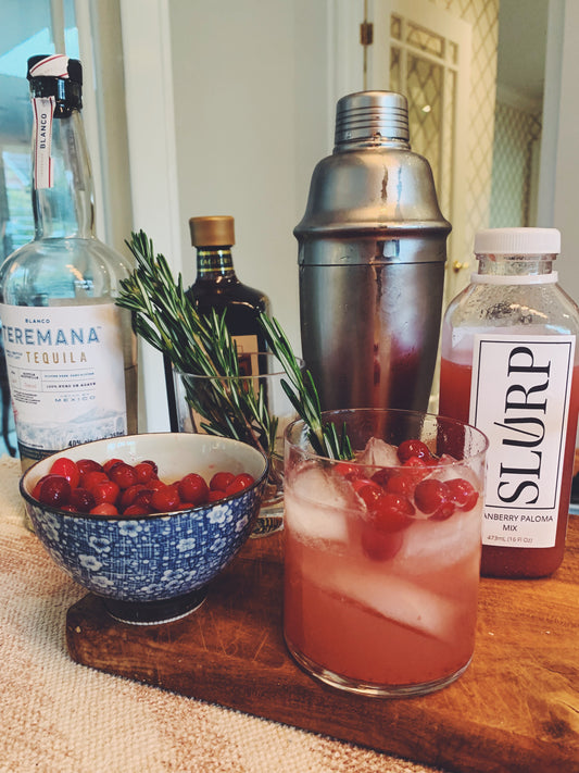 Simple Vegan Cocktail Recipes | Cranberry Paloma Cocktail Recipe | Winter Cocktail Ideas